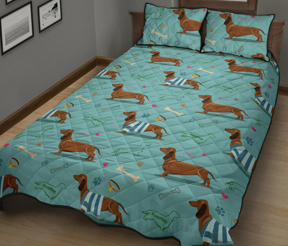 Dachshund decorative background Quilt Bed Set