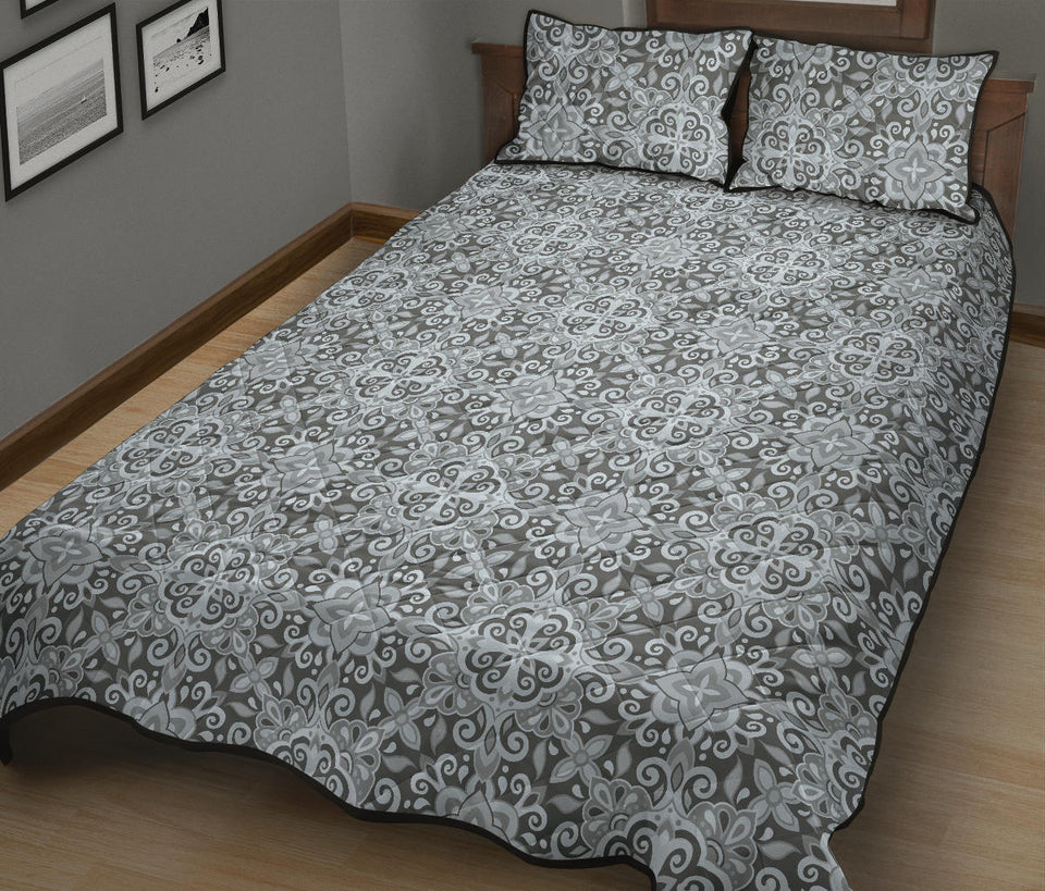 Traditional indian element pattern Quilt Bed Set