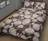 Garlic bulb dark background Quilt Bed Set