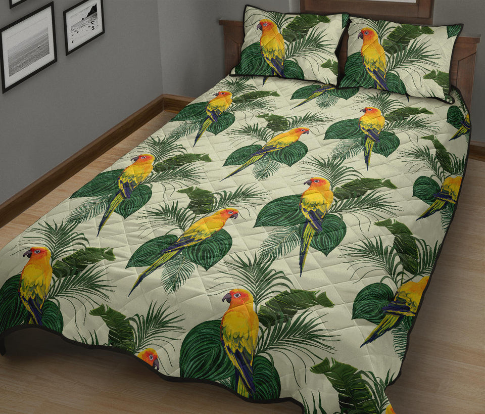 Beautiful parrot palm leaves pattern Quilt Bed Set