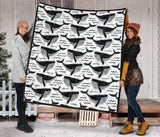 Black Whale Pattern Premium Quilt