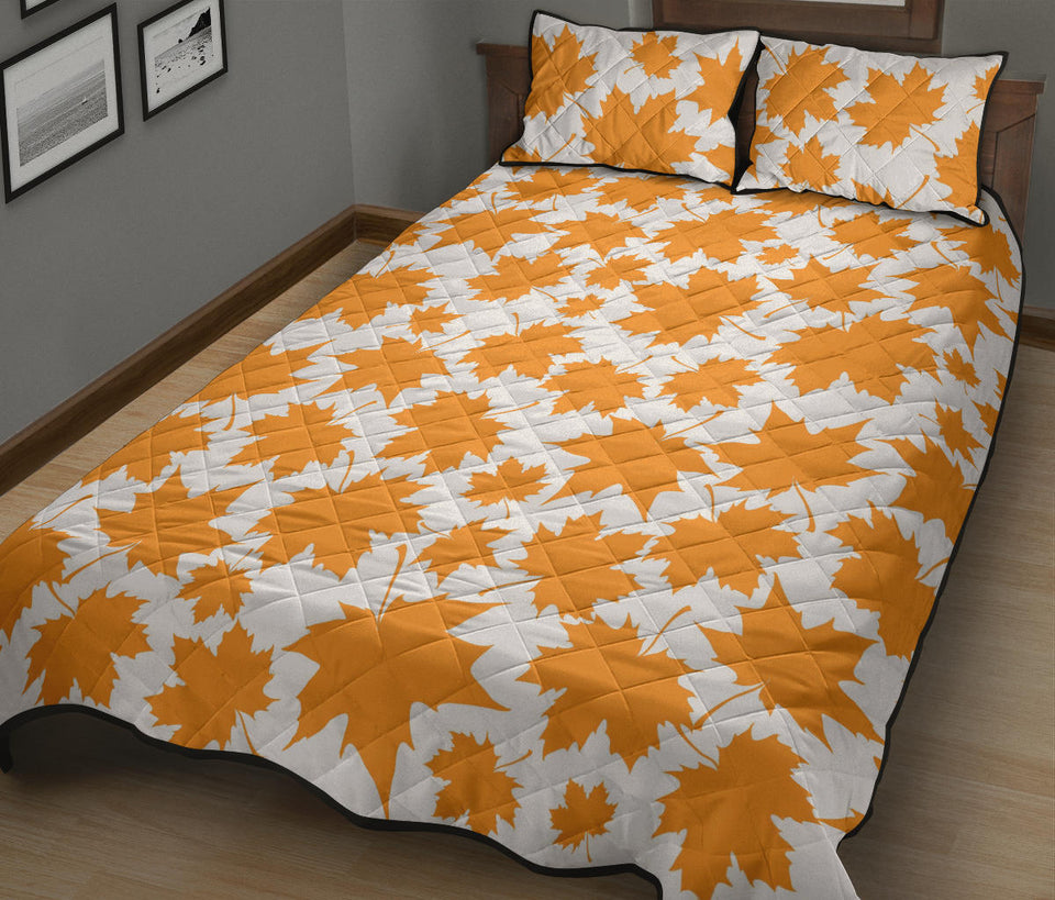 Orange Maple Leaf pattern Quilt Bed Set