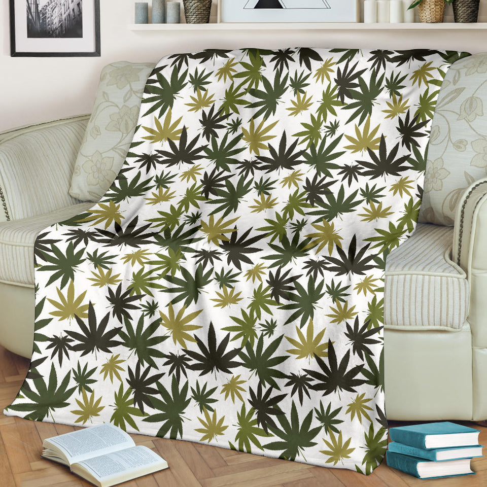 Canabis Marijuana Weed Pattern Print Design 05 Premium Blanket