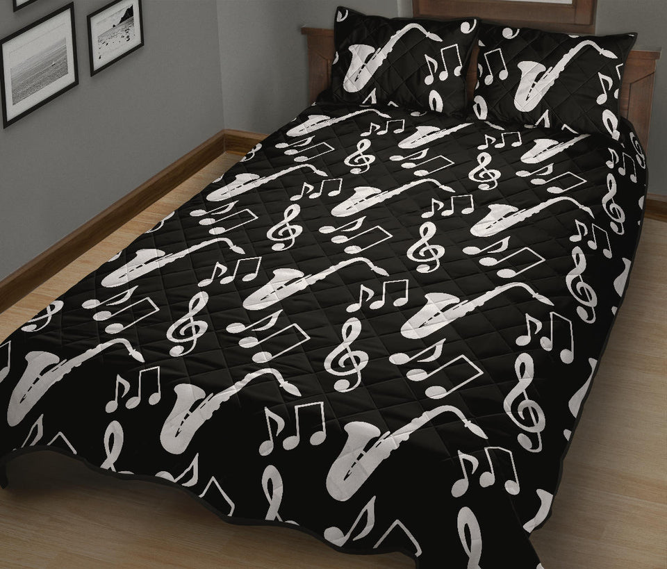 Saxophone music notes treble clef black white theme Quilt Bed Set