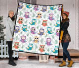Cute Owl Pattern Premium Quilt