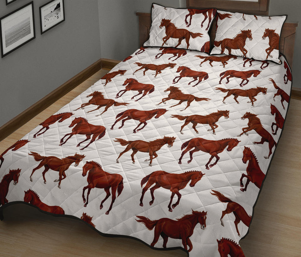 Horses running pattern background Quilt Bed Set