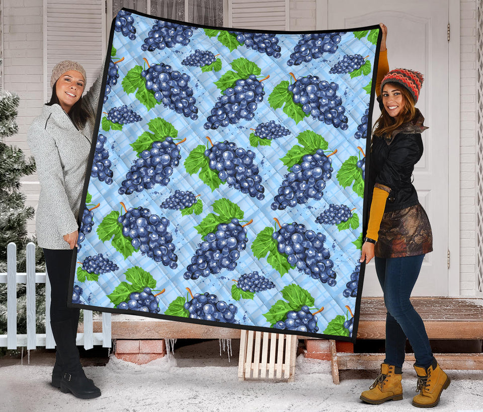Watercolor Grape Pattern Premium Quilt