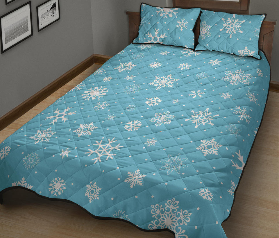 Snowflake pattern blue background Quilt Bed Set