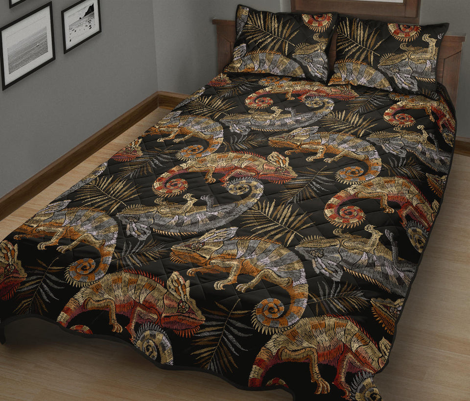 Chameleon lizard tropical leaves palm tree Quilt Bed Set