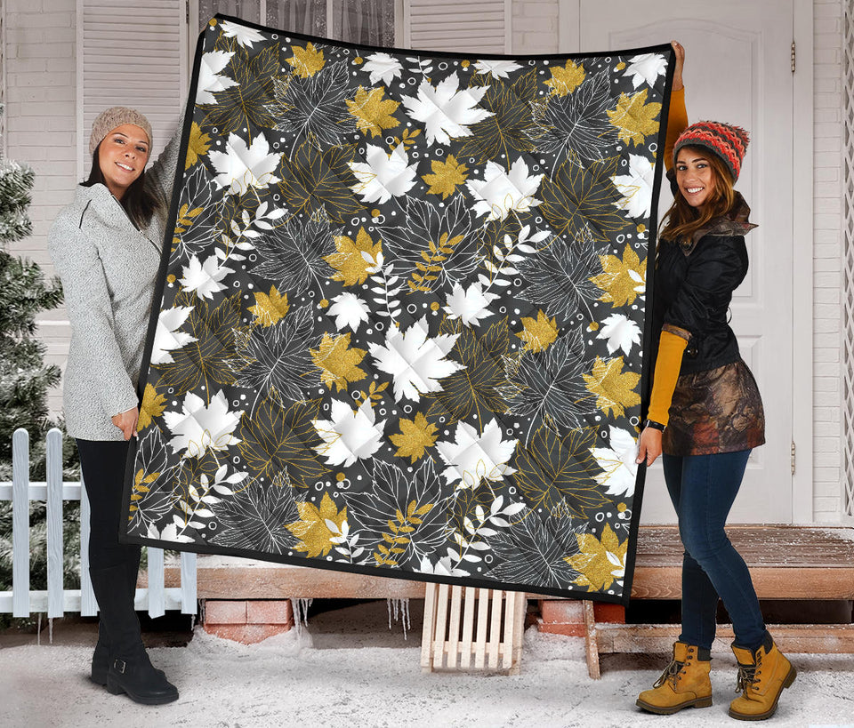 Beautiful Gold Autumn Maple Leaf Pattern Premium Quilt