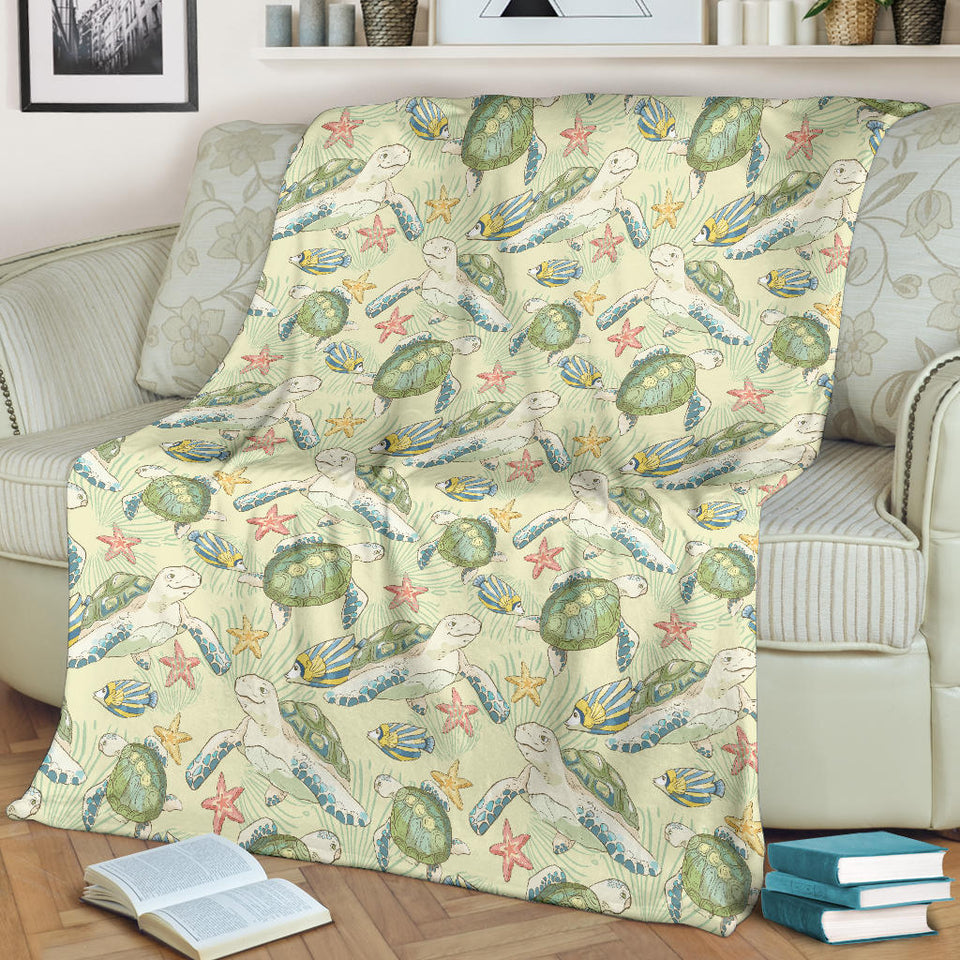 Hand Drawn Sea Turtle Fish Pattern Premium Blanket