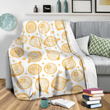 Hand Drawn Onion Pattern Premium Blanket