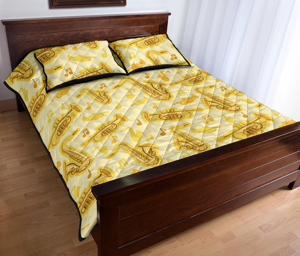 Saxophone cornet pattern yellow background Quilt Bed Set