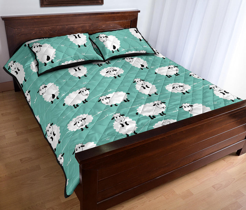 Cute sheep green background Quilt Bed Set