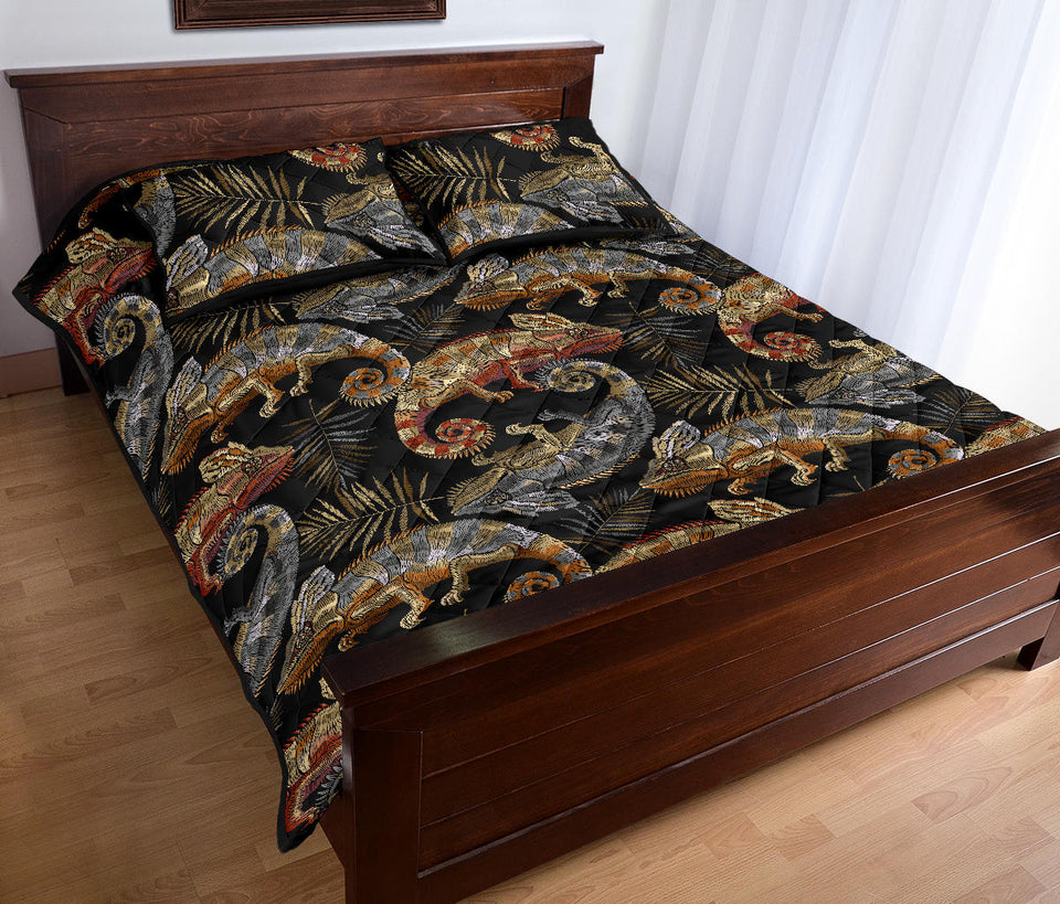 Chameleon lizard tropical leaves palm tree Quilt Bed Set