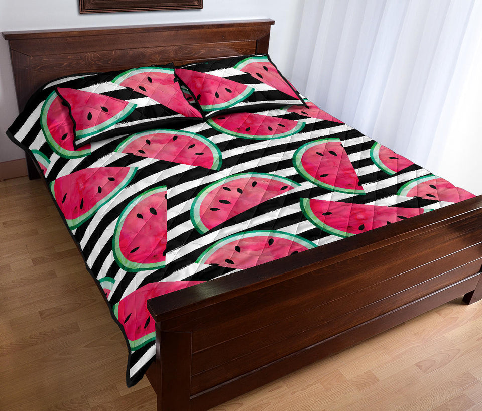Watercolor paint textured watermelon pieces Quilt Bed Set