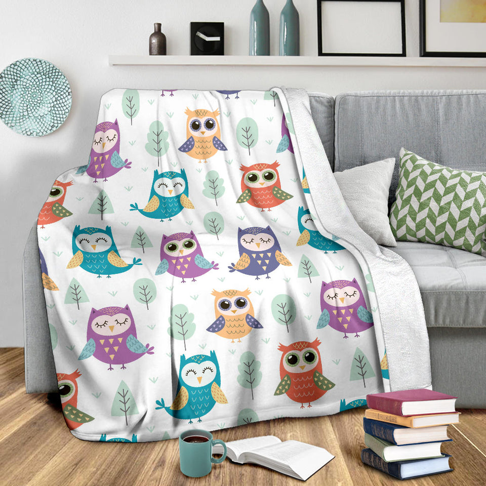 Cute Owl Pattern Premium Blanket