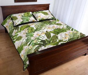 White orchid flower tropical leaves pattern Quilt Bed Set