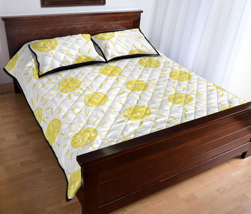hand drawn sun pattern Quilt Bed Set