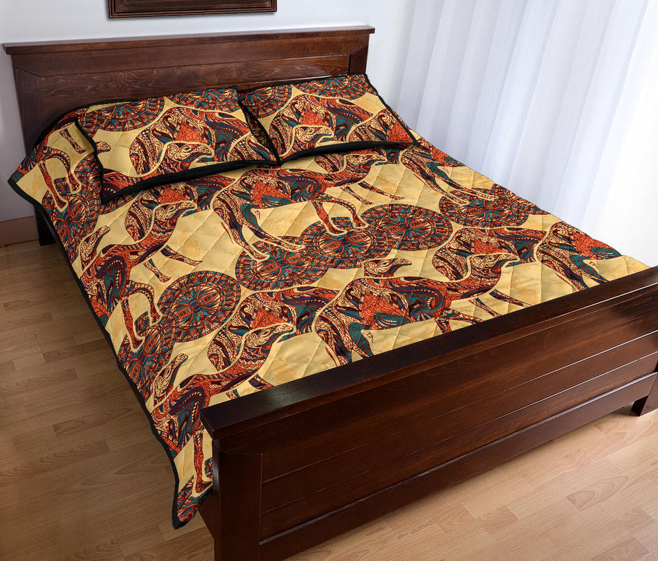 Camel polynesian tribal design pattern Quilt Bed Set