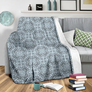 Traditional Indian Element Pattern Premium Blanket