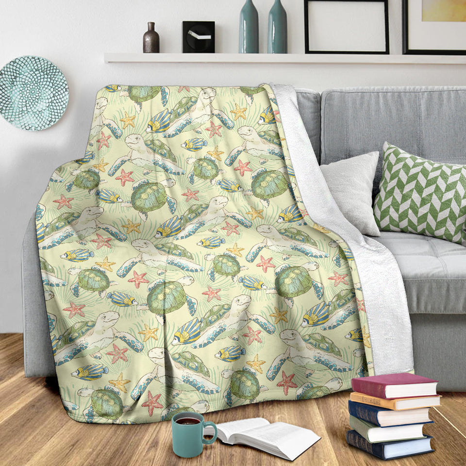 Hand Drawn Sea Turtle Fish Pattern Premium Blanket