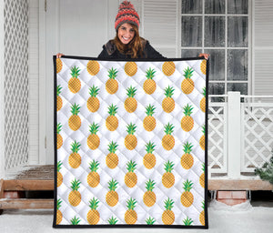 Pineapples Pattern Premium Quilt