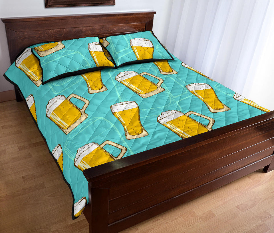 Beer pattern green background Quilt Bed Set
