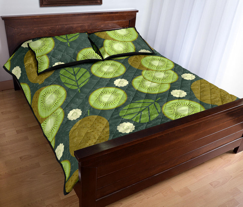 Whole sliced kiwi leave and flower Quilt Bed Set