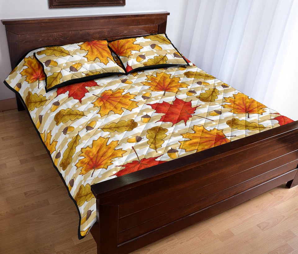 Maple leaf oak leaf acorns beige striped background Quilt Bed Set