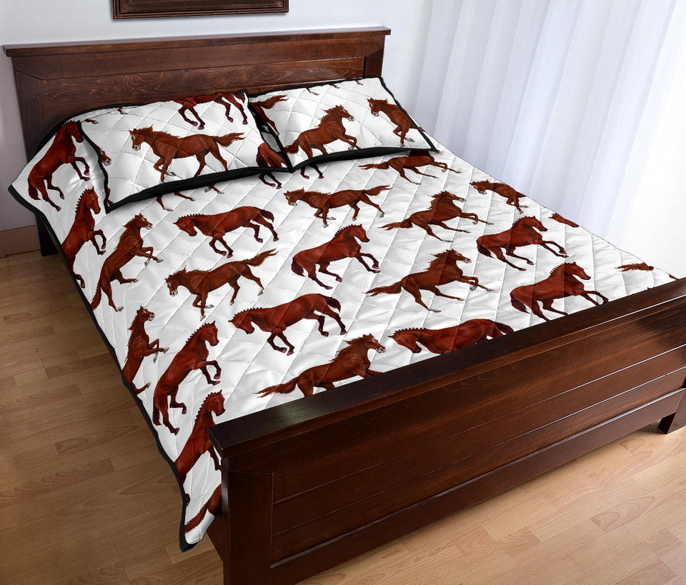 Horses running pattern background Quilt Bed Set
