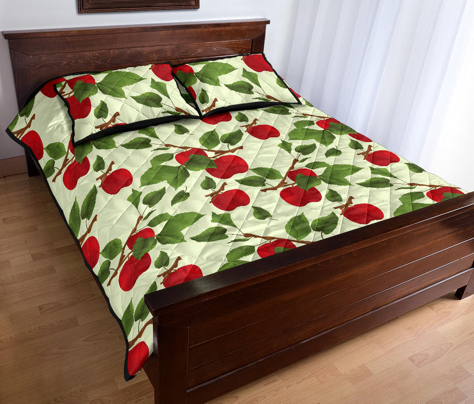 Red apples leaves pattern Quilt Bed Set