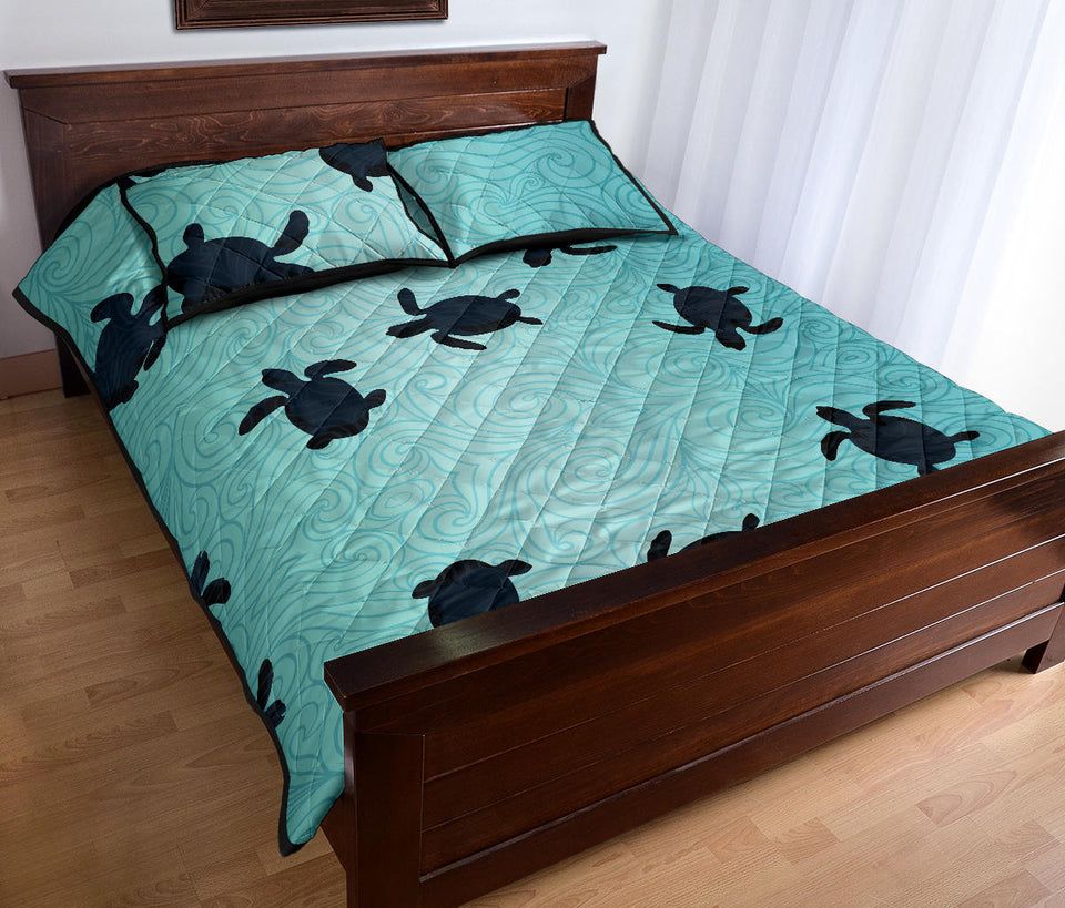 Sea turtle with blue ocean backgroud Quilt Bed Set