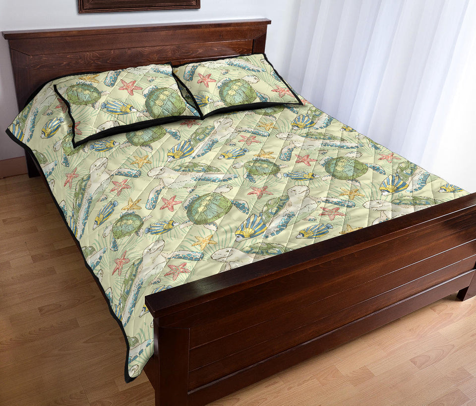 Hand drawn sea turtle fish pattern Quilt Bed Set