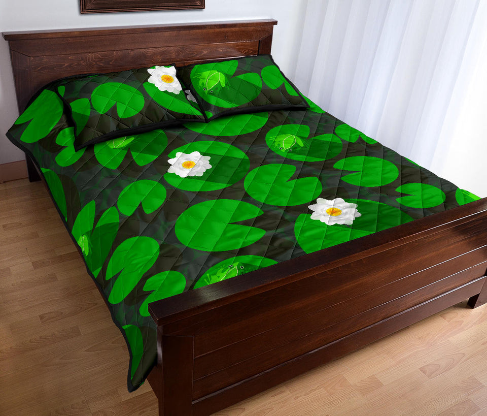 Frog waterlily pattern Quilt Bed Set