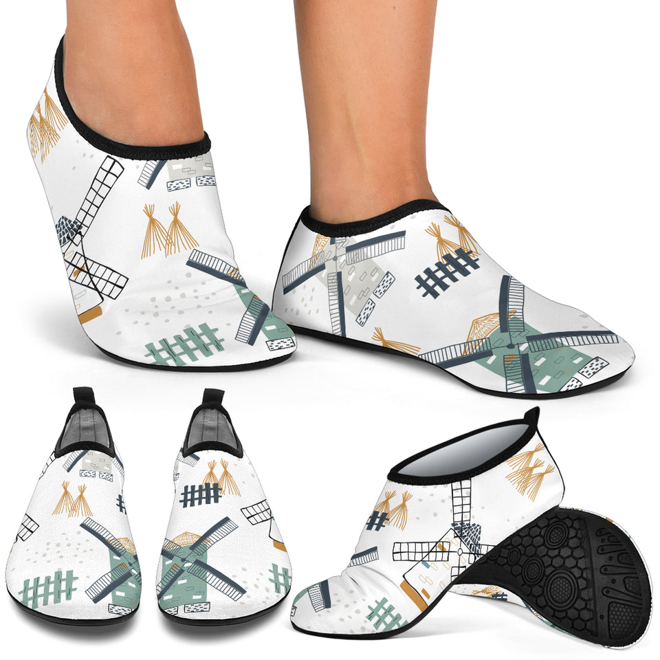 Windmill Pattern Aqua Shoes