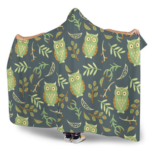 Cute Owls Leaves Pattern Hooded Blanket