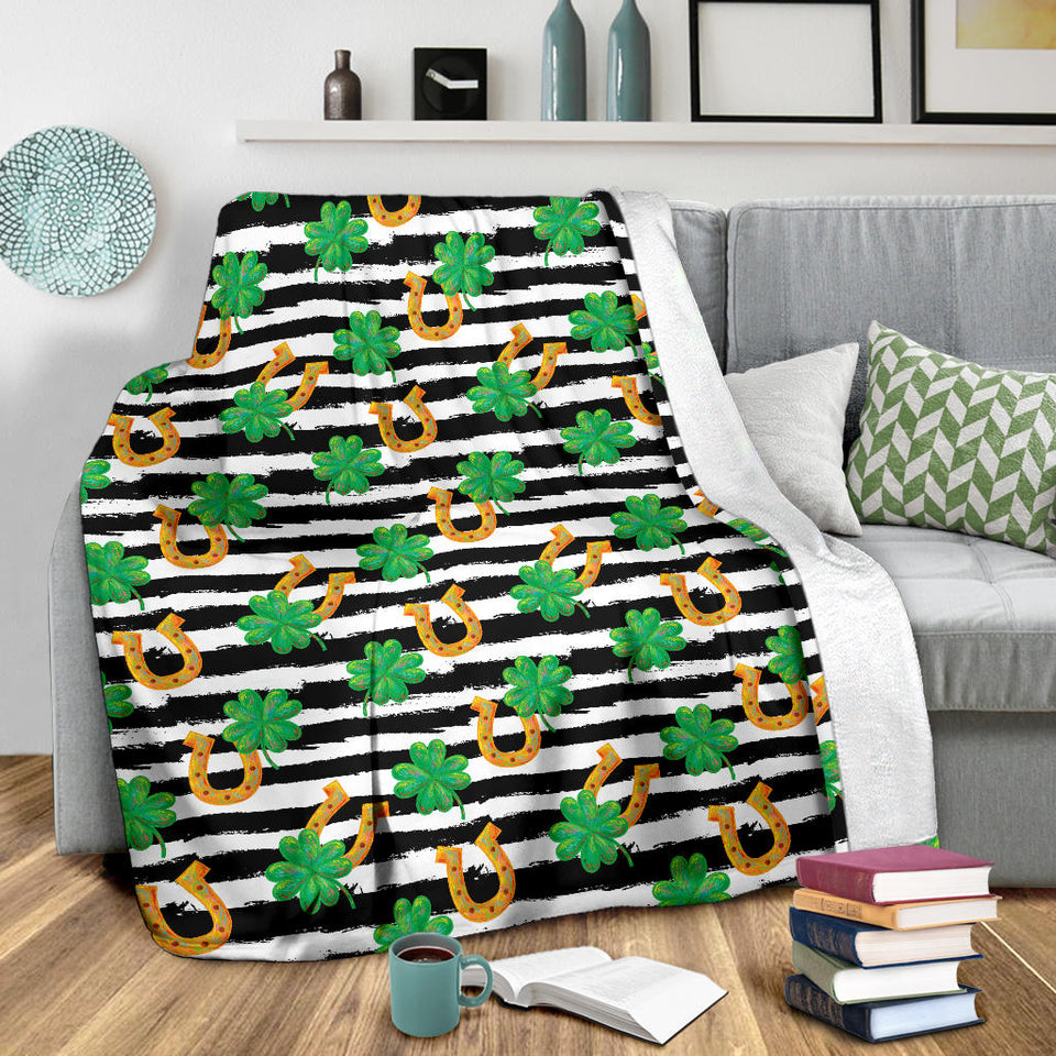 Horseshoes Pattern Print Design 01 Premium Blanket