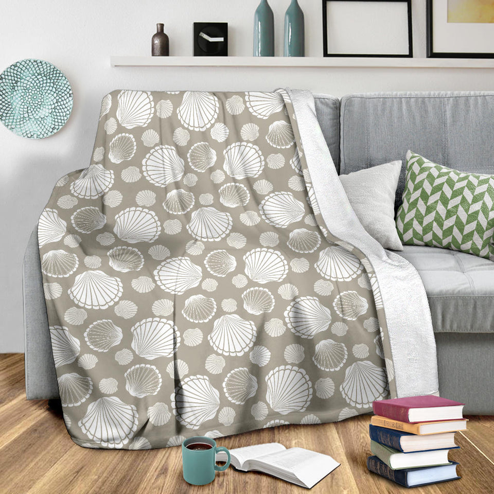 Scallop Shell Pattern Premium Blanket