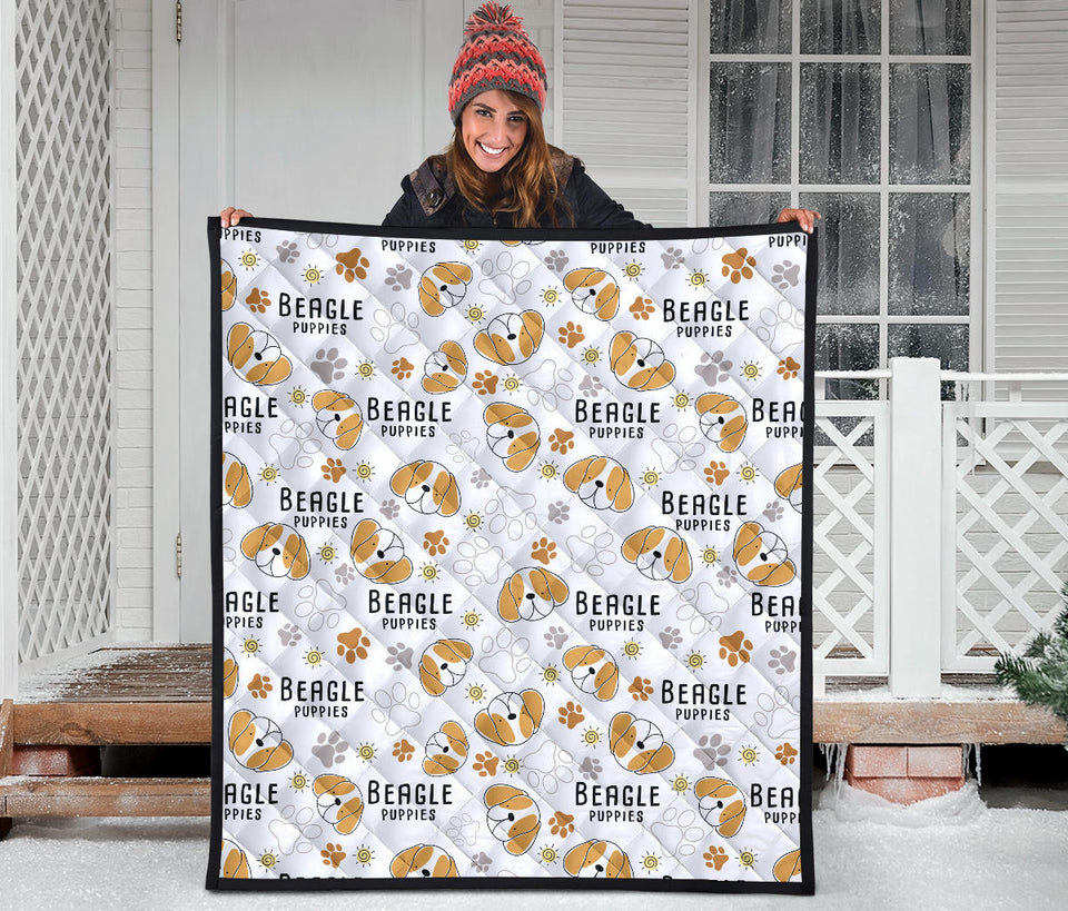Cute Beagle Dog Pattern Background Premium Quilt