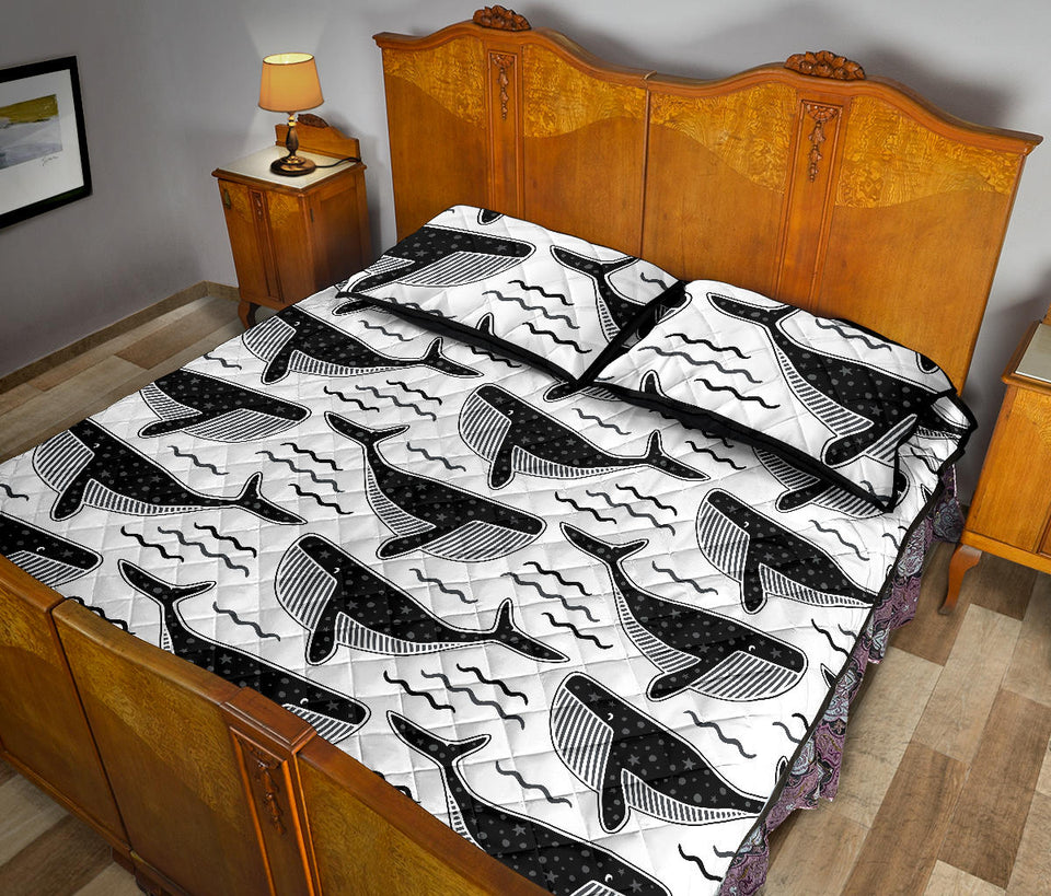 Black whale pattern Quilt Bed Set