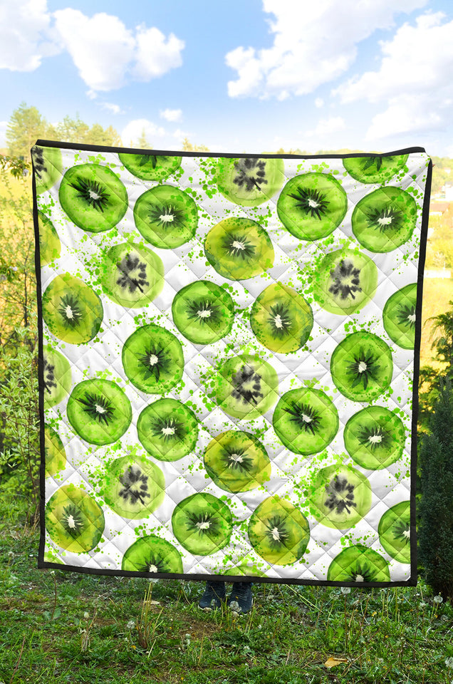 Watercolor Kiwi Pattern Premium Quilt