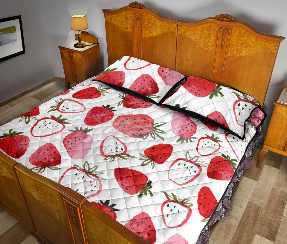 watercolor hand drawn beautiful strawberry pattern Quilt Bed Set