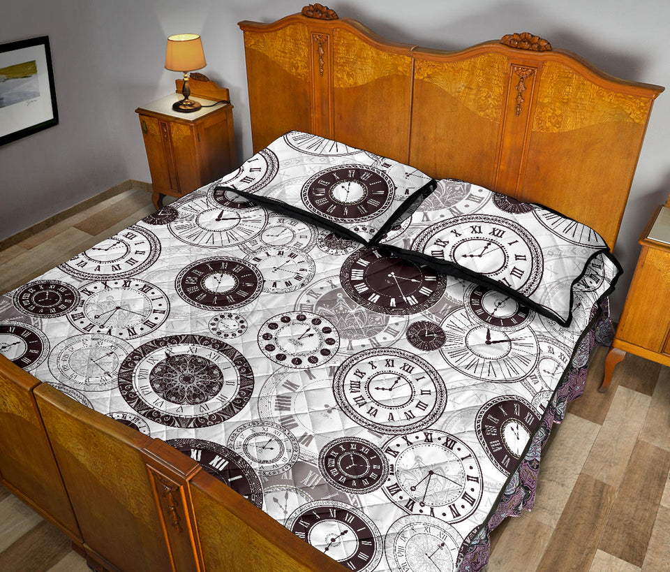 Classic vintage clock pattern Quilt Bed Set