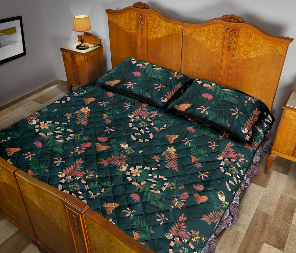 Snake forest pattern Quilt Bed Set
