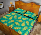Pineapples pattern green background Quilt Bed Set