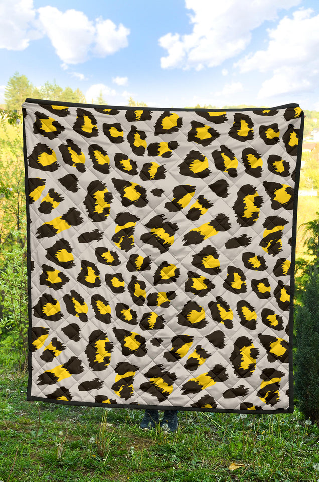 Gray Leopard Print Pattern Premium Quilt