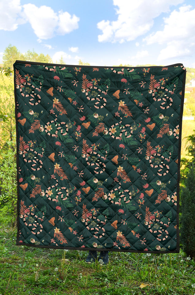 Snake Forest Pattern Premium Quilt