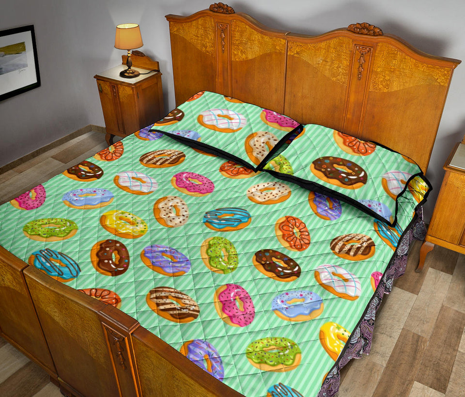 Colorful donut pattern green background Quilt Bed Set