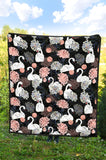 White Swan Blooming Flower Pattern Premium Quilt